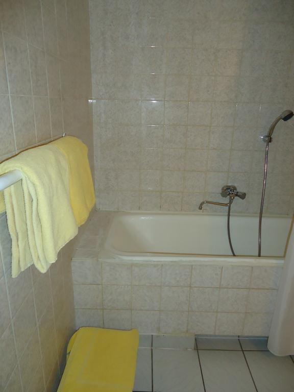 Hotel Kubrat Am Checkpoint Charlie ברלין חדר תמונה