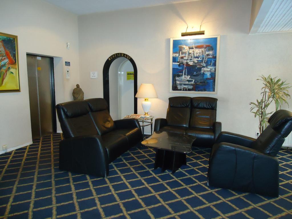 Hotel Kubrat Am Checkpoint Charlie ברלין מראה חיצוני תמונה